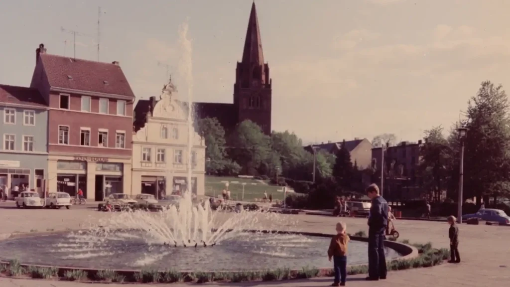 Blick über Eberswalde mit Kirchturm, 1990er Jahre